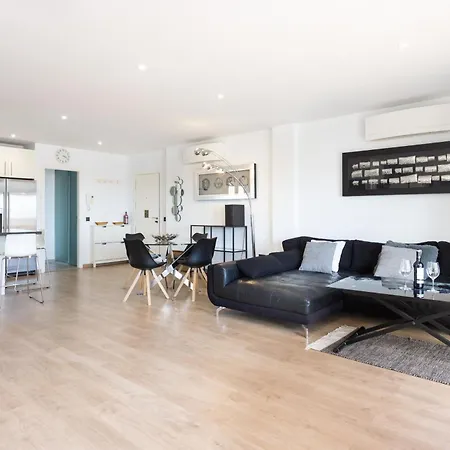 Home2book Chic Penthouse With Terrace, Cruz