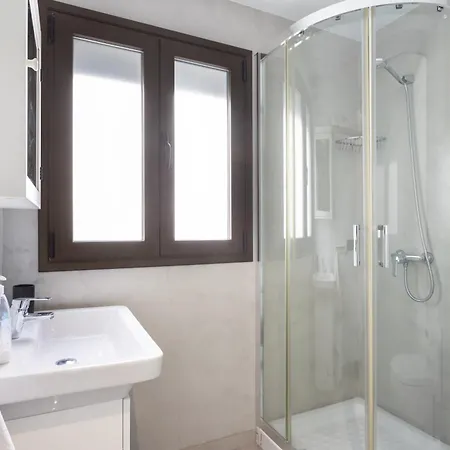 דירה Home2book Chic Penthouse With Terrace, Cruz