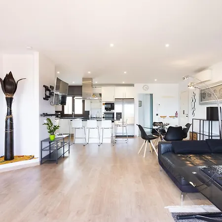 Home2book Chic Penthouse With Terrace, Cruz شقة