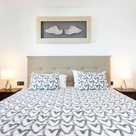 Home2book Chic Penthouse With Terrace, Cruz דירה *