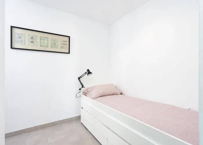 Home2book Chic Penthouse With Terrace, Cruz