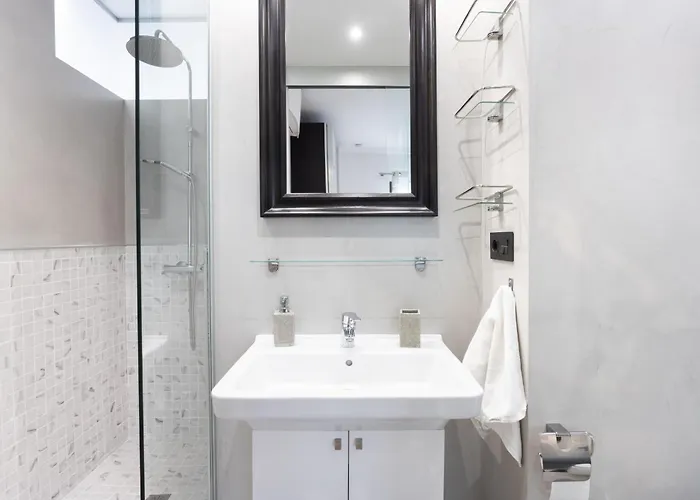 Home2book Chic Penthouse With Terrace, Cruz